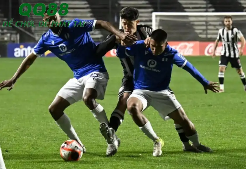 Đây hứa hẹn sẽ là một trận đấu kịch tính và khó lường. Đây hứa hẹn sẽ là một trận đấu kịch tính và khó lường.